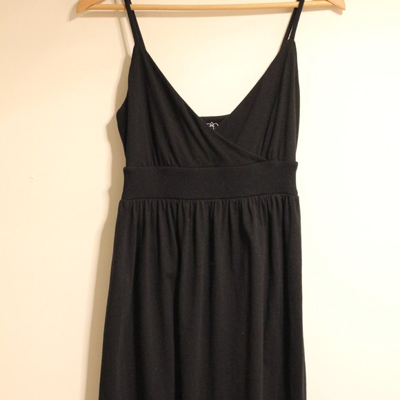 Old Navy Black Sleeveless Dress - Picture 3 of 6